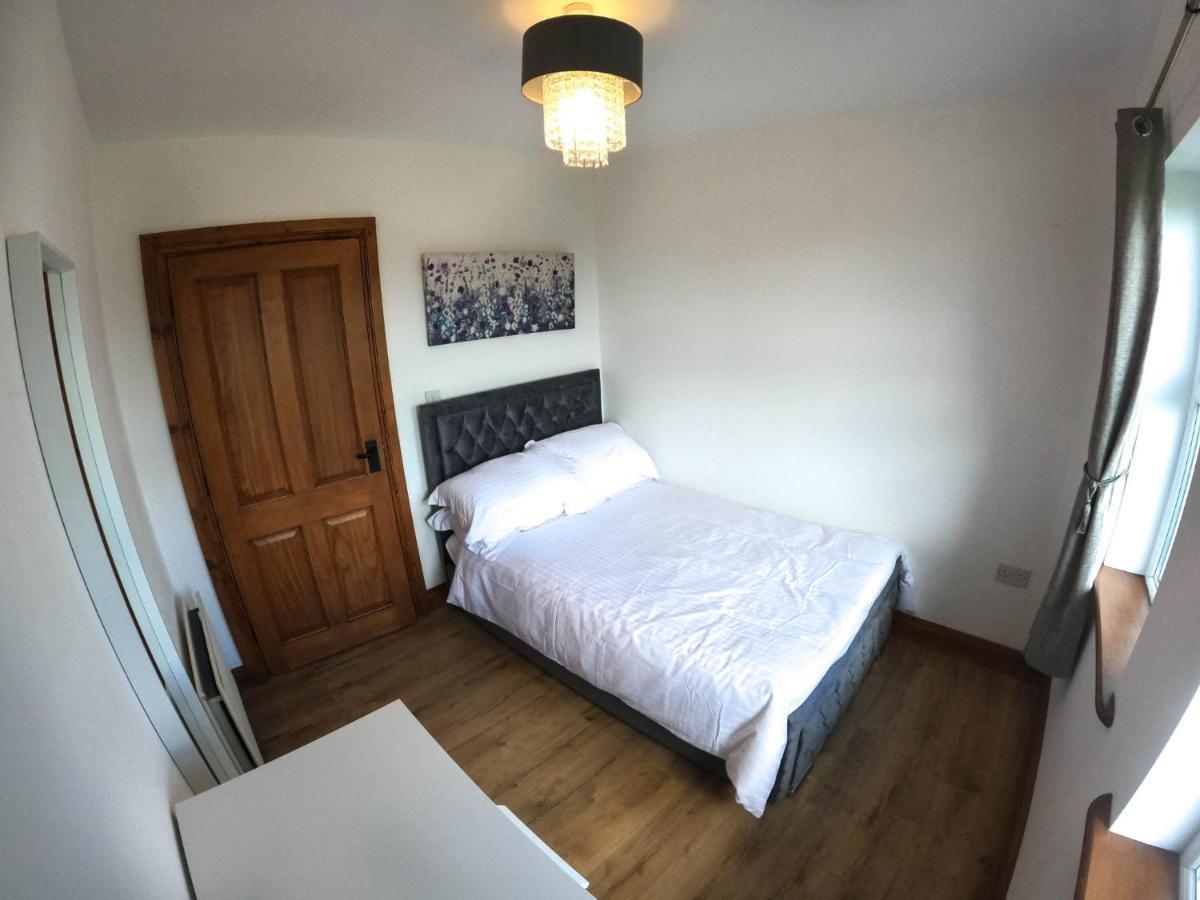 The Heights & Hollows Farmhouse, Saul, Downpatrick, Sleeps 14 Buitenkant foto